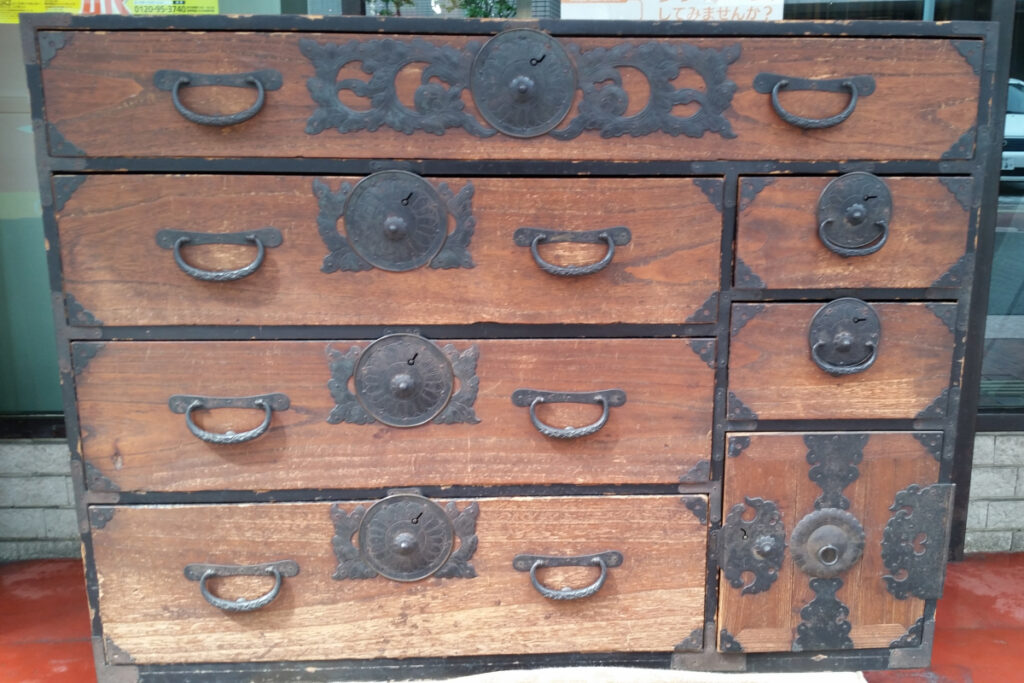 仙台箪笥ビフォー画像